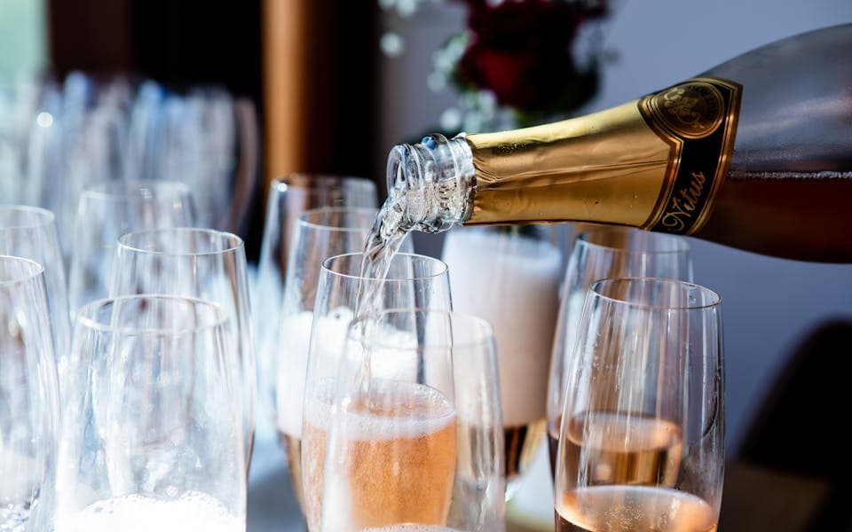 Les tendances du champagne blanc : de la tradition à l'innovation 5 Les tendances du champagne blanc : de la tradition à l'innovation 5